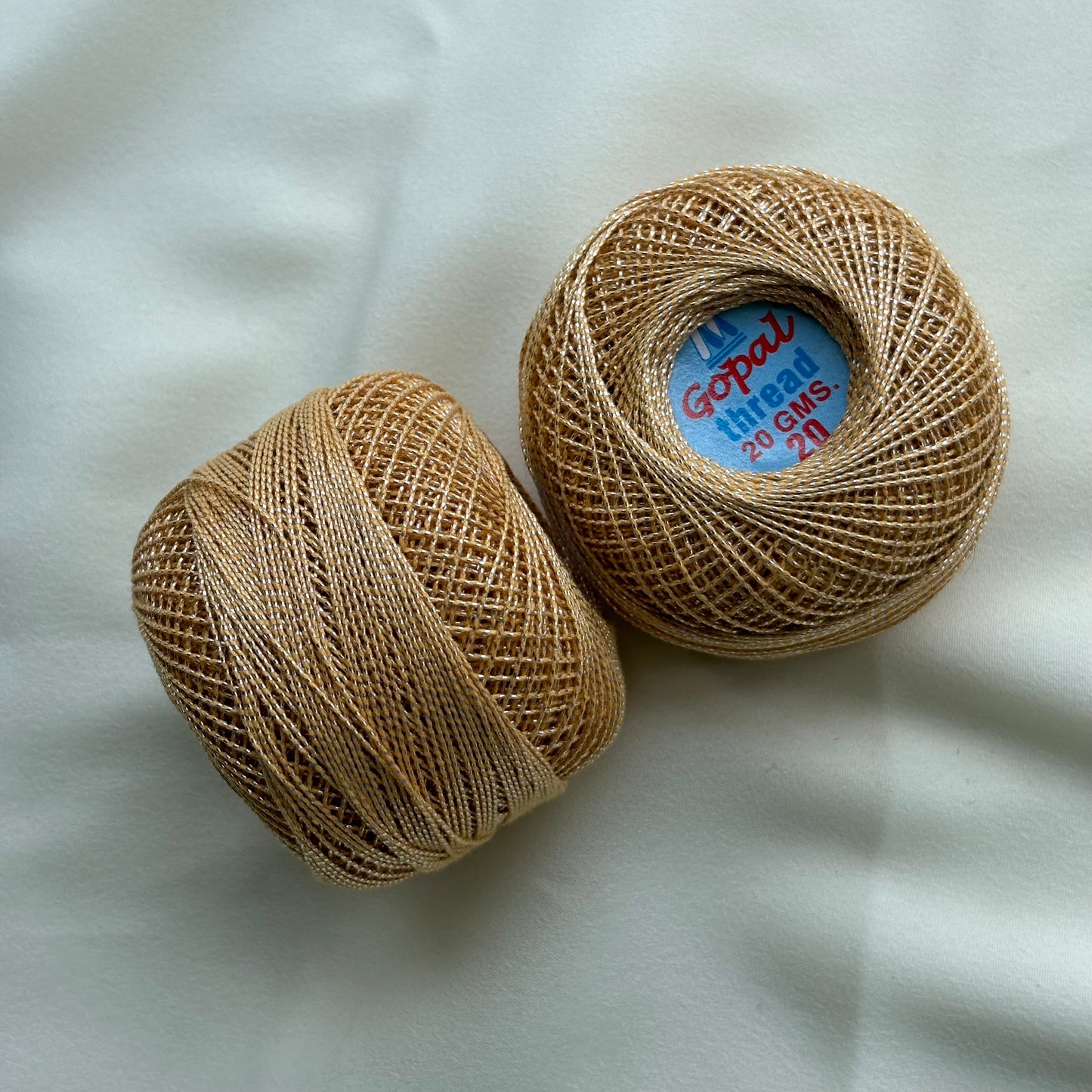 Metallic Cotton Thread Tkt 20 - Light Gold