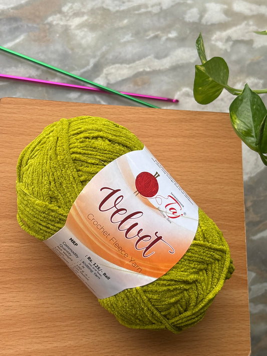 Thin Velvet Yarn - Taj Shade 34