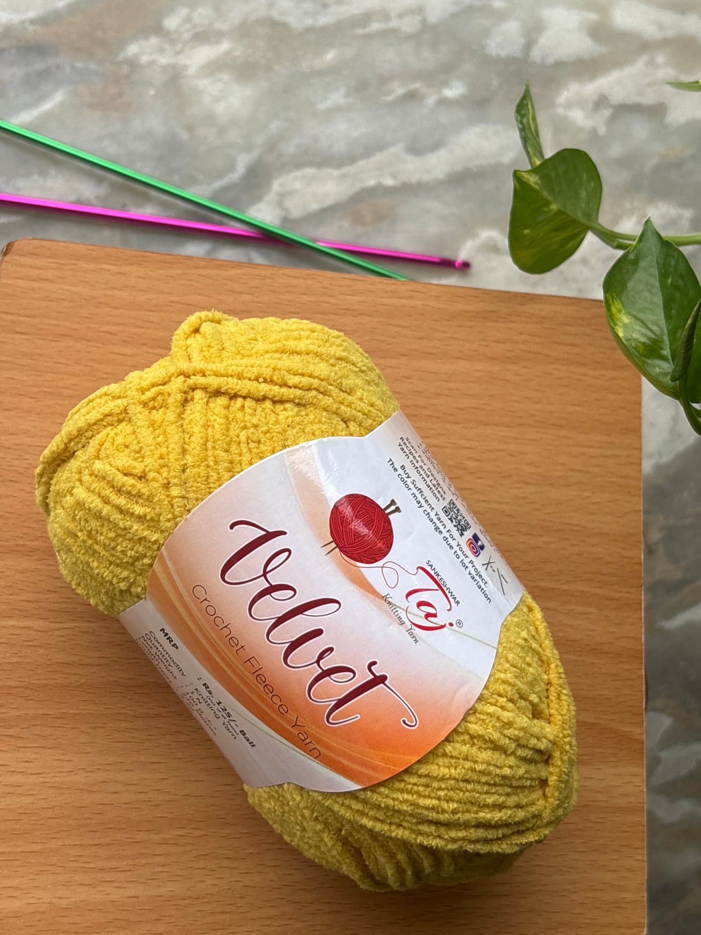 Thin Velvet Yarn - Taj Shade 35