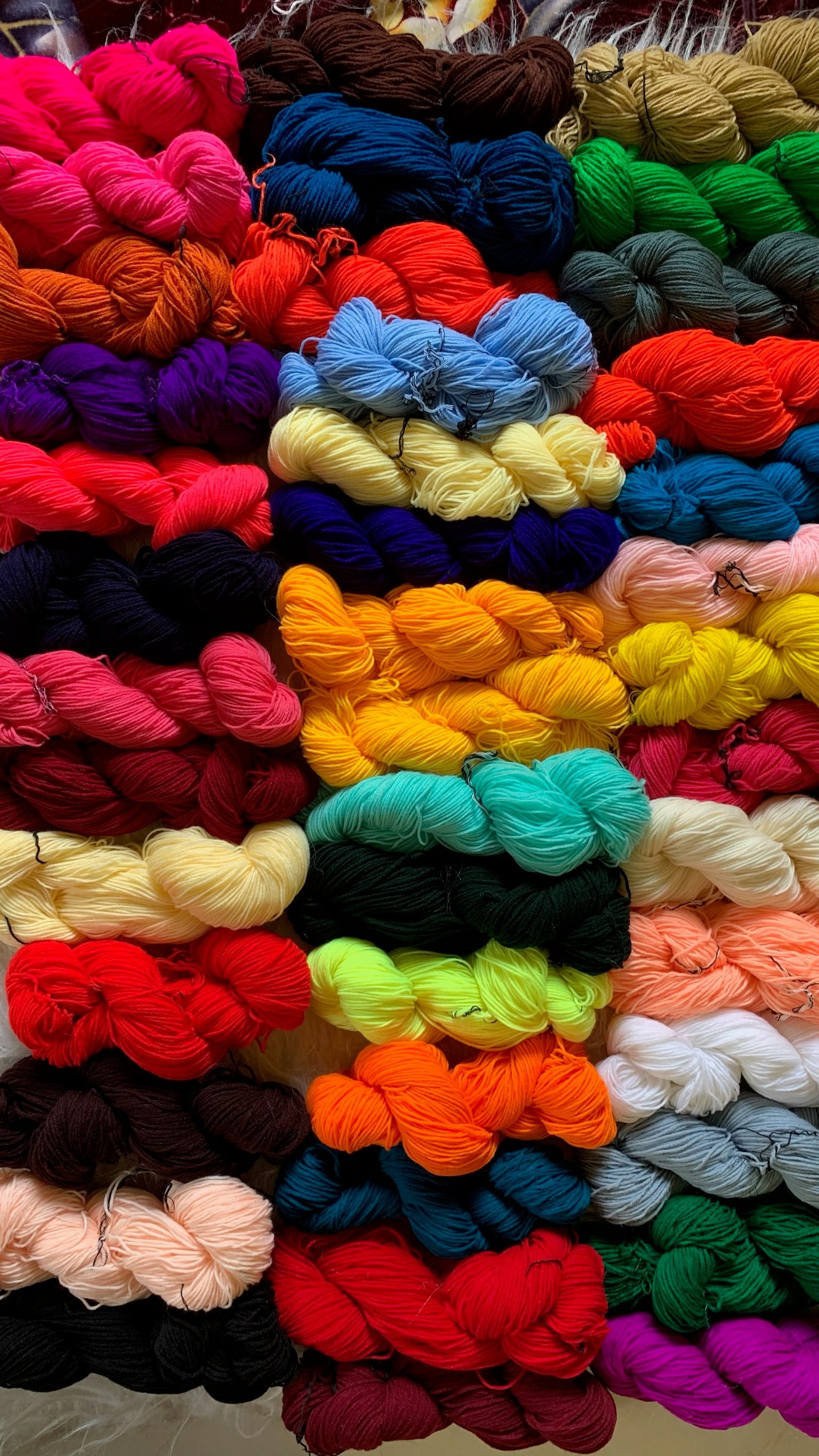 WoolCraft Store | Yarn , Threads & Accessories
