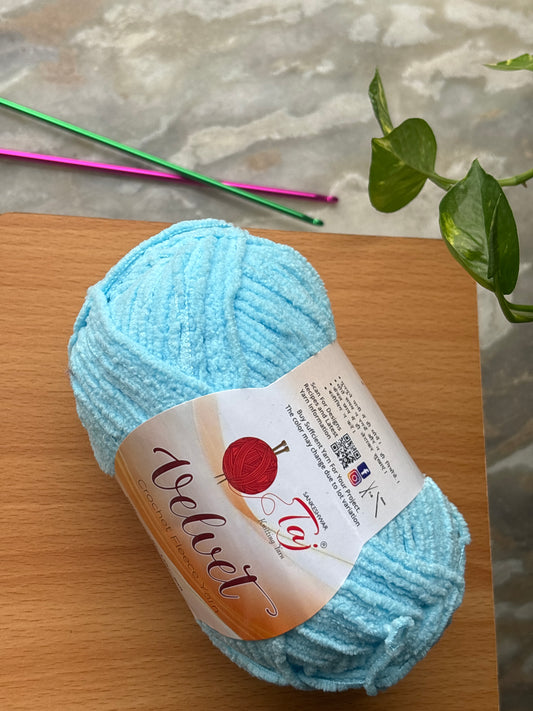 Thin Velvet Yarn - Taj Shade 26