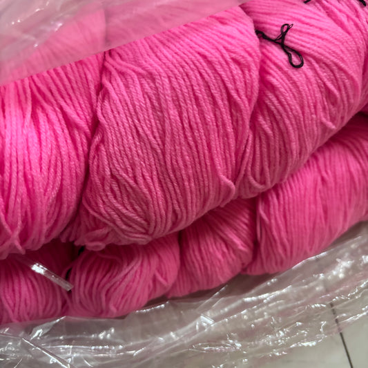 4ply Acrylic - 05 Pink