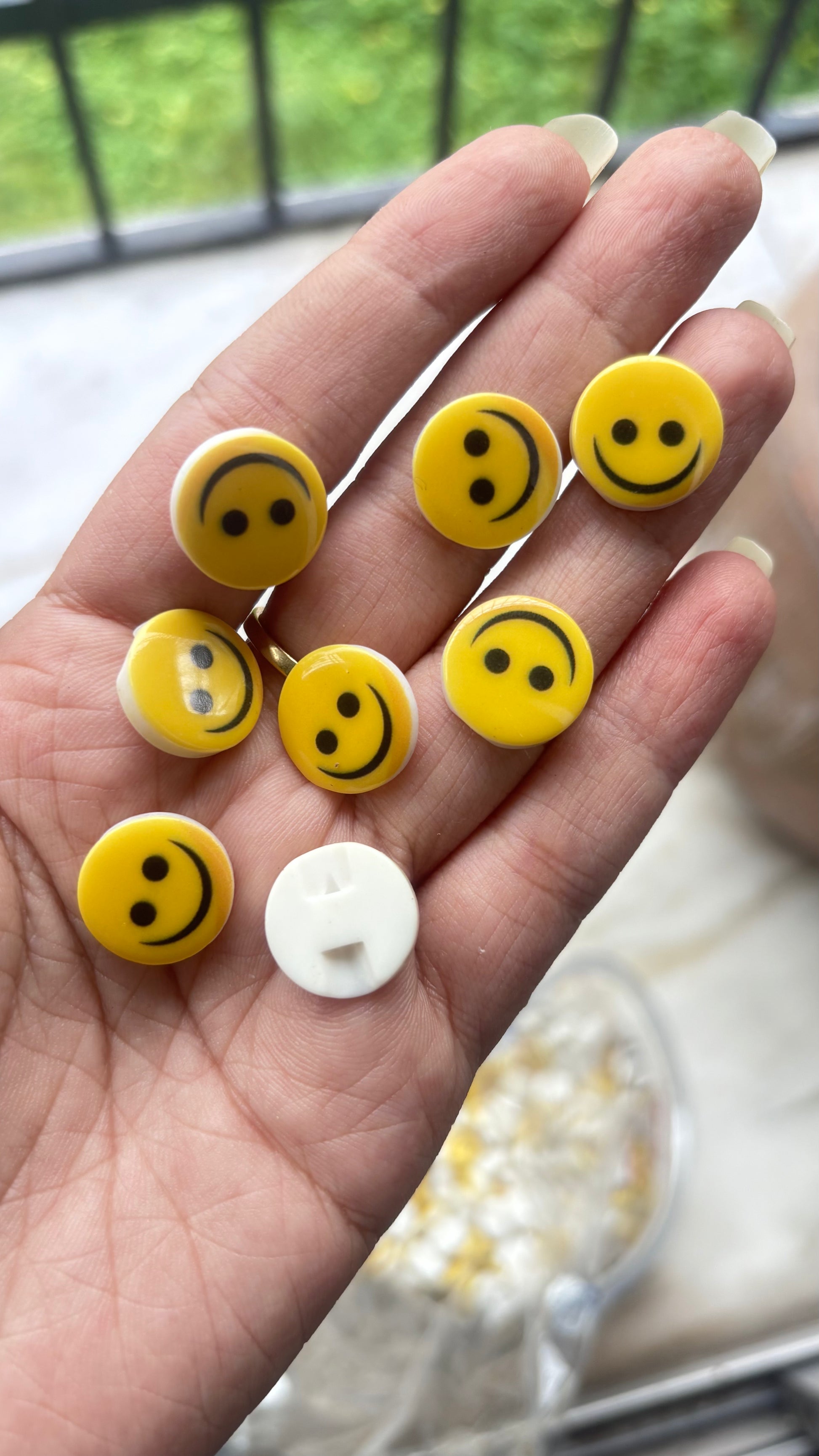 Smiley Buttons – WoolCraft Store